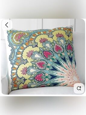 POTTERY BARN floral pillow cover 23X22.5”
